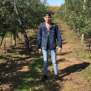 Meet your Posher, Thomas